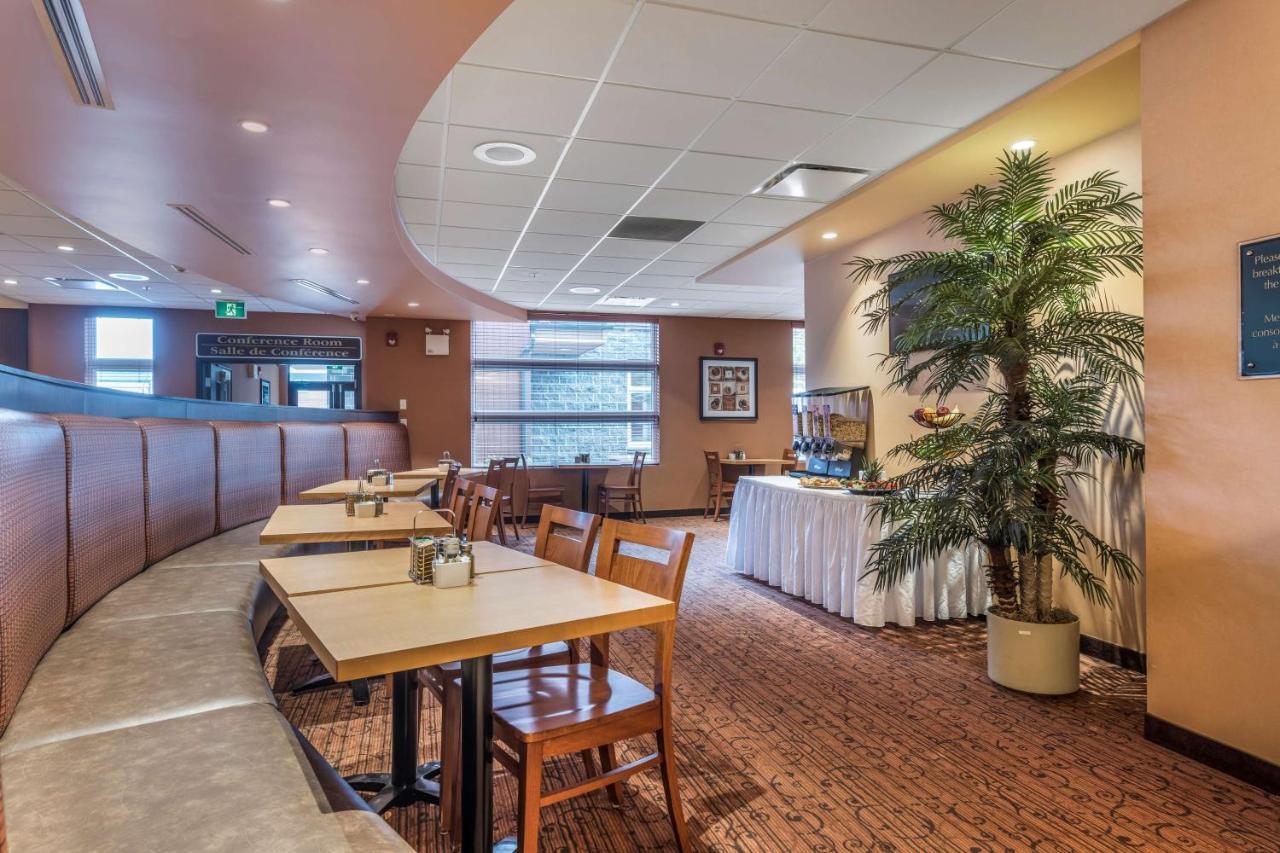 Best Western Plus, Bathurst Hotel & Suites Ngoại thất bức ảnh