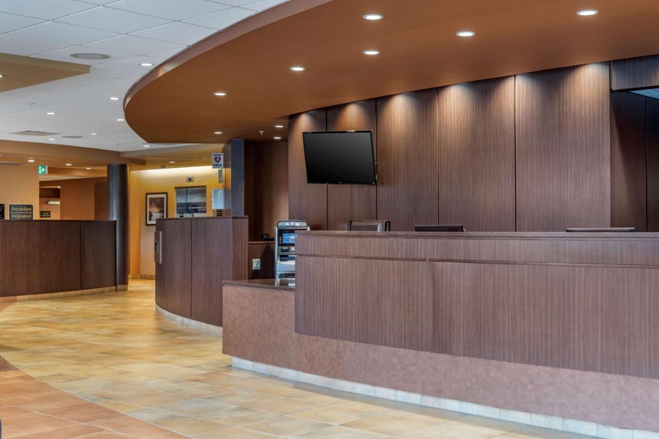 Best Western Plus, Bathurst Hotel & Suites Ngoại thất bức ảnh
