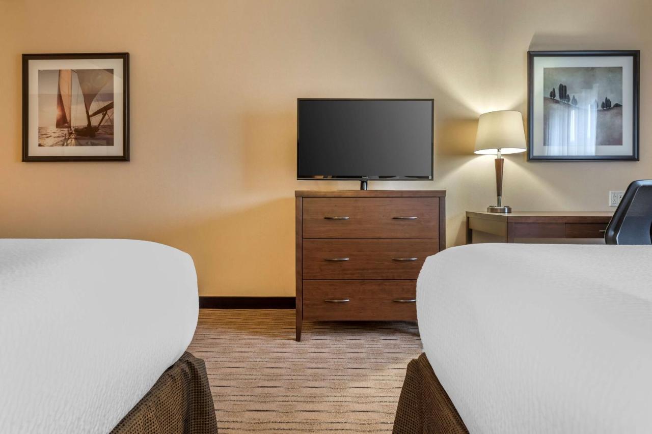 Best Western Plus, Bathurst Hotel & Suites Ngoại thất bức ảnh