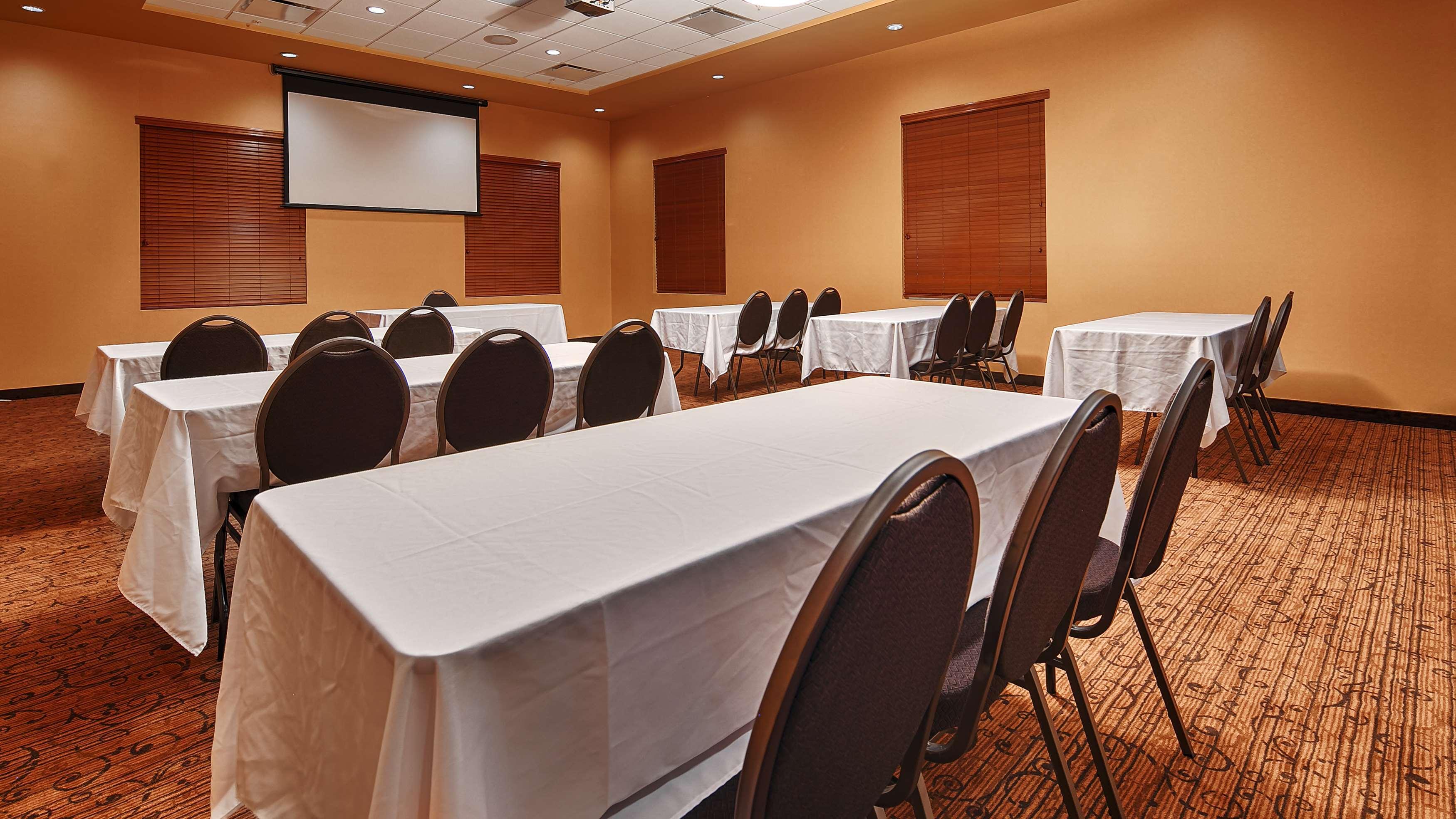 Best Western Plus, Bathurst Hotel & Suites Ngoại thất bức ảnh